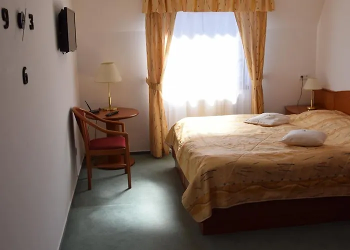 Wellness Anna Hotel